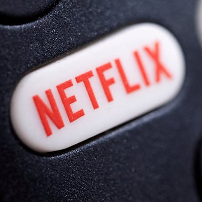 FILE PHOTO: The Netflix logo is seen on a TV remote controller in this illustration taken January 20, 2022. REUTERS/Dado Ruvic/Illustration/File Photo