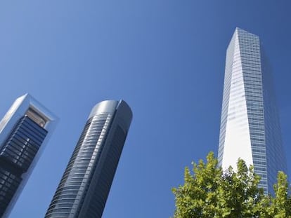 El mercado ve a Colonial como el tapado en la pugna por Torre Espacio