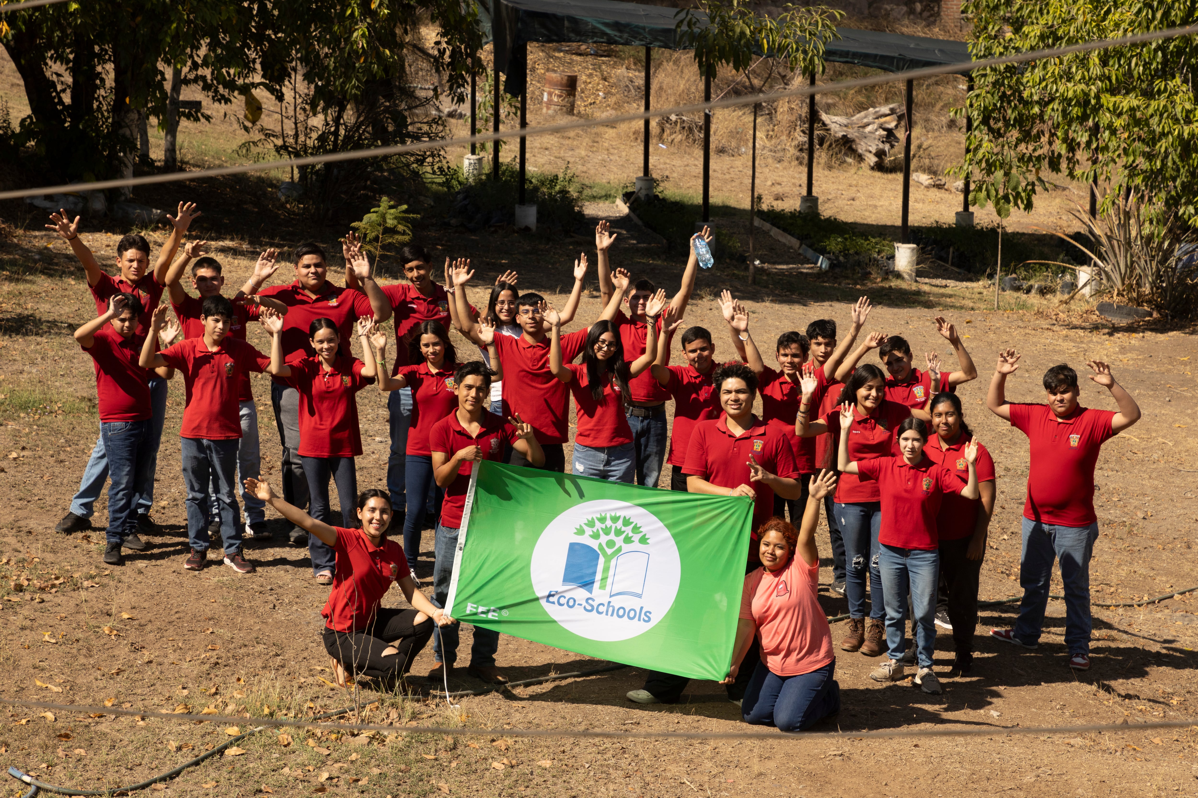 Alumnos de la preparatoria agroecológica El Limón.