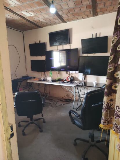Pantallas en uno de los centros de videvigilancia localizados en el municipio de Teocaltiche.