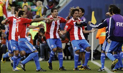 El equipo sudamericano se adelantó en el minuto 26 con un gol de Enrique Vera, certificando así su mejor juego.