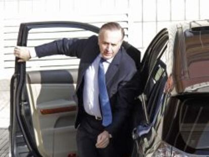 El Presidente de Pescanova, Manuel Fernandez de Sousa, llegando a la sede de la empresa. 