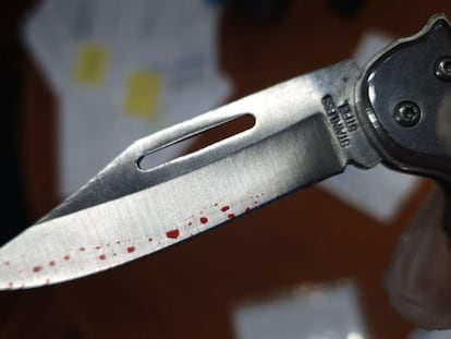 The pocketknife that was sent to Tourism Minister Reyes Maroto.