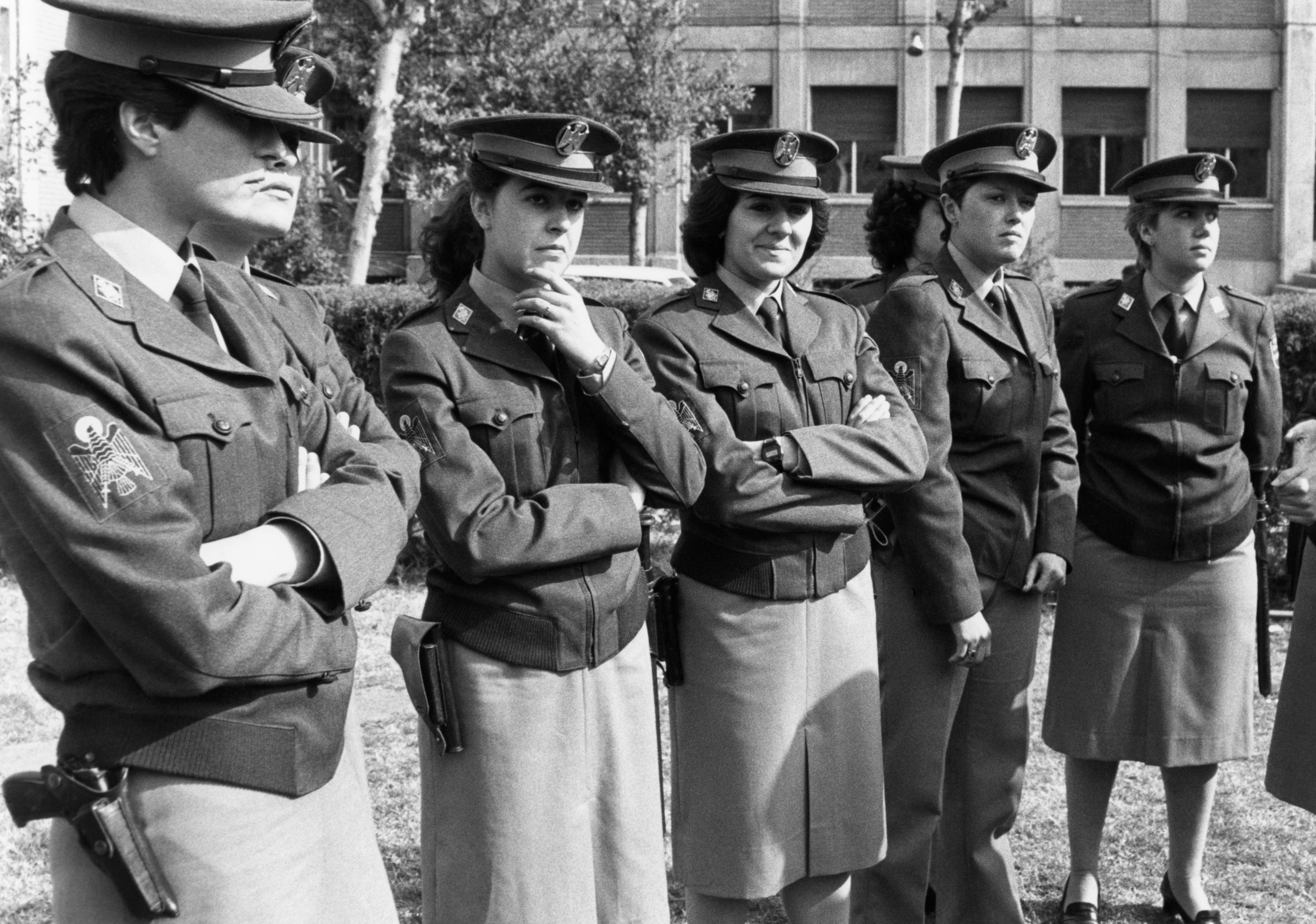 Algunas de las primeras mujeres que ingresaron a la Policía Nacional de España.
