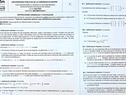 Fotos del examen de matemáticas de selectividad en Madrid, en imágenes compartidas por un usuario de la red social 'X'.