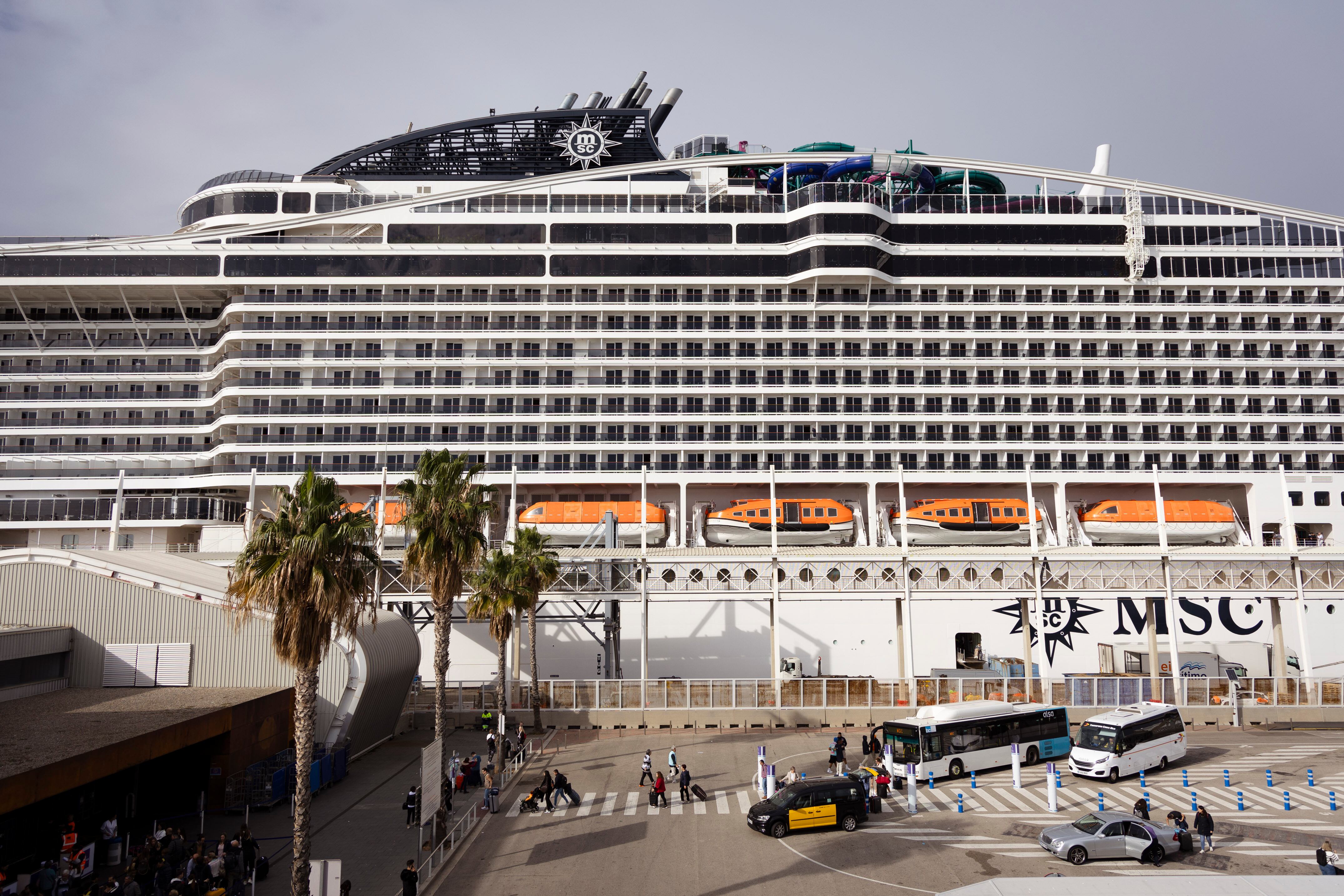 Barcelona no podrá reducir terminales de cruceros hasta, por lo menos, 2027