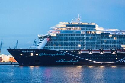 Un crucero por el Elba a su paso por Hamburgo.