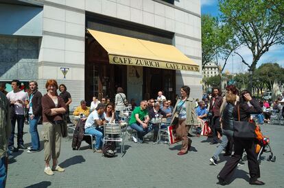 El Cafè Zurich, a la plaça de Catalunya.