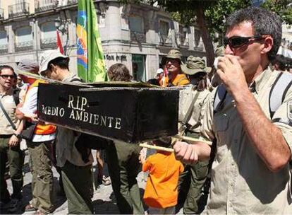 Protesta de los agentes forestales en la Puerta del Sol de Madrid.