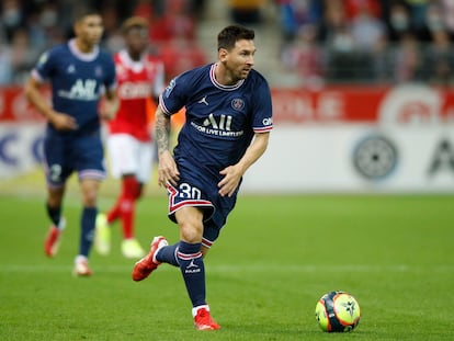 Messi, en una acción del partido contra el Reims.