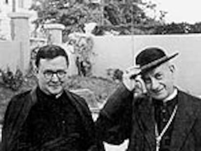 Escrivá, con el obispo de Madrid (años cuarenta y cincuenta) monseñor Eijo y Garay, que le apoyó desde el primer momento.