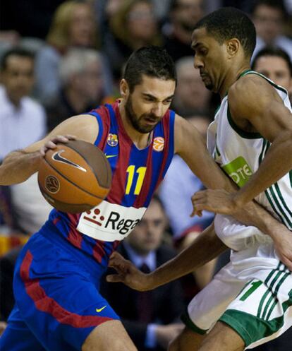 Navarro intenta eludir a Nicholas en un Barça-Panathinaikos.