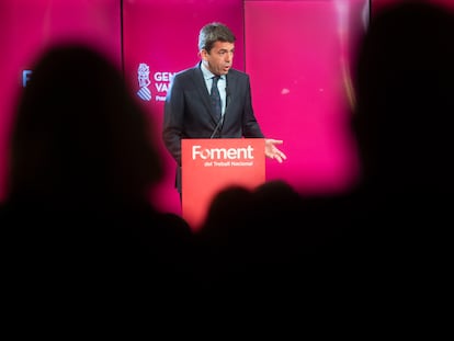 El presidente de la Generalitat valenciana, Carlos Mazón, en la sede de Foment del Treball en Barcelona donde ha participado en el acto "El Corredor Mediterráneo, motor económico de España.