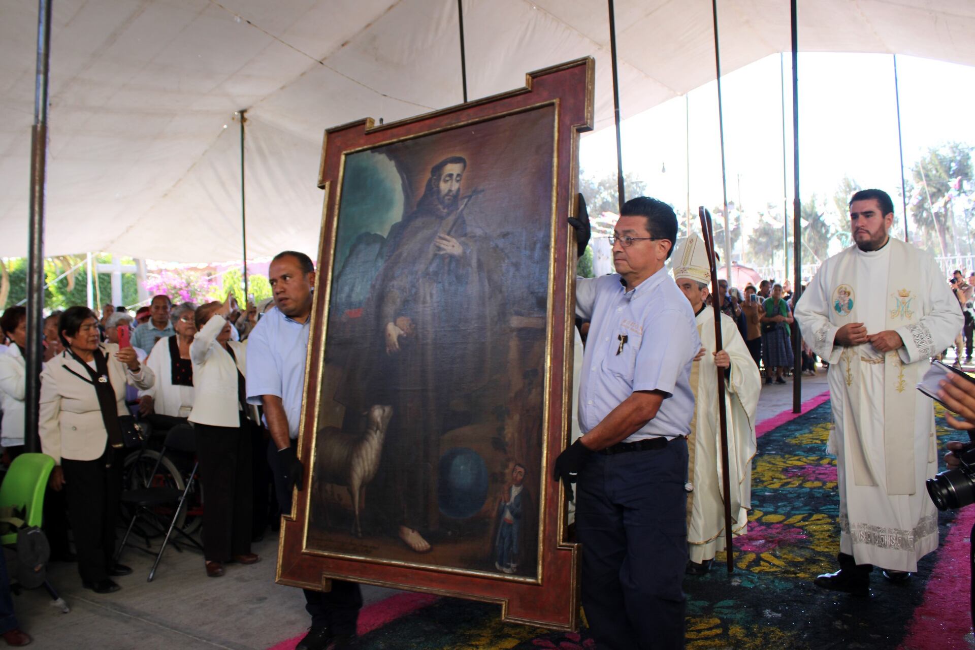 Recuperan un óleo de San Francisco de Asís del siglo XVIII robado en Teotihuacán hace 24 años