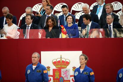 En la tribuna, entre los asistentes, a presidenta de la Comunidad de Madrid, Isabel Díaz Ayuso, y el presidente de la Junta de Castilla y León, Alfonso Fernández Mañueco.