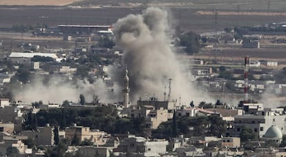 Bombing in the city of Ras al-Ain on October 15, as seen from the Turkish border.