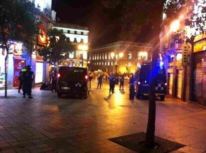 Carga policial durante la marcha laica