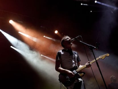 Alex Kapranos, de Franz Ferdinand, en la actuaci&oacute;n del grupo en el Sun Festival.