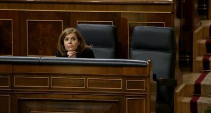 Soraya Sáenz de Santamaría este jueves en el pleno del Congreso.