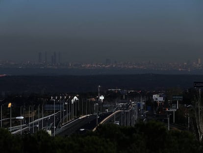 Vista de Madrid con una boina de polución.