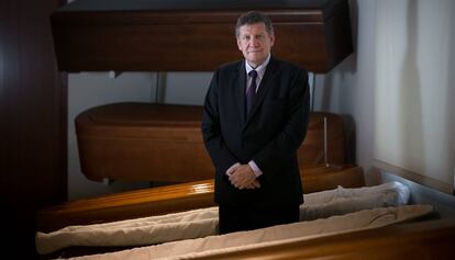 Paco Mu&ntilde;oz, funerario.