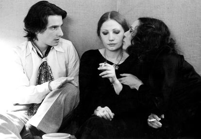 Jean-Pierre Léaud, Françoise Lebrun y Bernadette Lafont, en una escena de 'La mamá y la puta' (1973), de Jean Eustache.