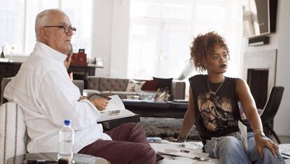 Manolo Blahnik y Rihanna.