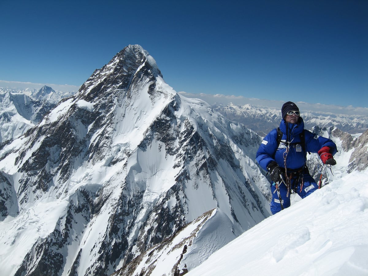 Mikel Zabalza: “I am not trying to justify the risk I take: I know that it is something inherent to mountaineering, it is part of the game and I must accept it”