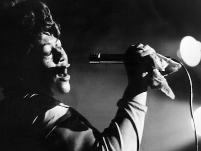 Ella Fitzgerald em um show em Barcelona em 1966. Ela faria 100 anos.