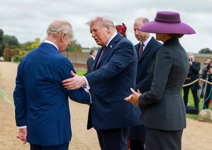 El presidente Donald Trump y Melanie Trump son recibidos por el rey Carlos III en el castillo de Windsor, lo que oficializa el comienzo de su visita de Estado en el Reino Unido. 