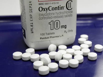 P&iacute;ldoras de un analg&eacute;sico que contiene opioides. 