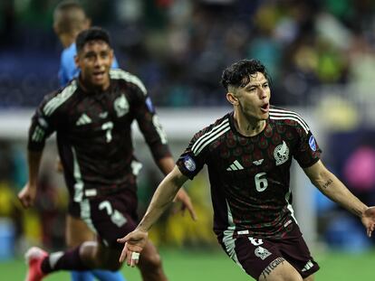 Gerardo Arteaga celebra su gol contra Jamaica, en el primer partido de la Copa América.