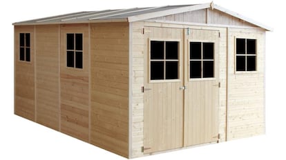 Esta otra opción de mini casa prefabricada de madera cuenta con una puerta doble y varias ventanas.