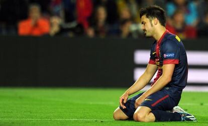 Villa se lamenta en el Camp Nou.