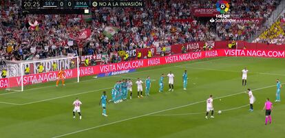 El mismo día (17 de abril) el sevillista Ivan Rakitic anotó el primer gol del Sevilla-Real Madrid que acabaría ganando el equipo blanco.