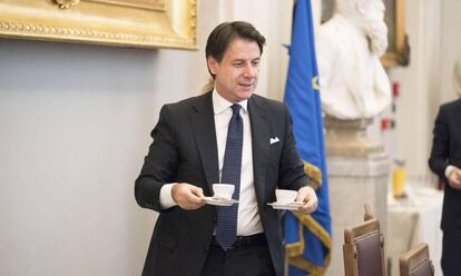 El primer ministro en funciones, Giuseppe Conte, este lunes en el Palacio Chigi.
