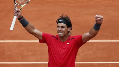 Rafael Nadal reacts after beating Nicolás Almagro in the French Open last eight.