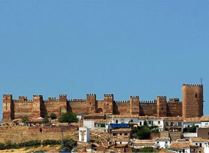 Castillo de Burgalimar de Baños de la Encina (Jaén), una de las fortalezas de la Ruta de los castillos y las batallas.