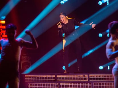 Maria Peláe durante su actuación en la segunda semifinal del Benidorm Fest, en el Palau d’Esports L’Illa de Benidorm, a 1 de febrero de 2024, en Benidorm, Alicante, Comunidad Valenciana (España). Los 16 artistas se dividen en dos grupos de ocho para las semifinales. Solo cuatro de cada grupo se clasifican para la final del próximo sábado 3 de febrero, donde optan a representar a España en el Festival de Eurovisión 2024. El ganador del Benidorm Fest saldrá de un sistema de votación mixto entre jurado profesional (nacional e internacional), televoto y jurado demoscópico. La 68ª edición de Eurovisión tiene lugar en Malmö el próximo mes de mayo.
Joaquín P. Reina / Europa Press
01/02/2024