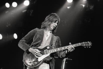 Jeff Beck, en una actuación en 1973.