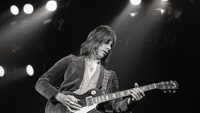 Jeff Beck, en una actuación en 1973.