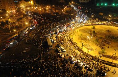 Cientos de egipcios han acudido a la plaza Tahir de El Cairo para asistir a una concentración tras la ruptura del ayuno del Ramadán.