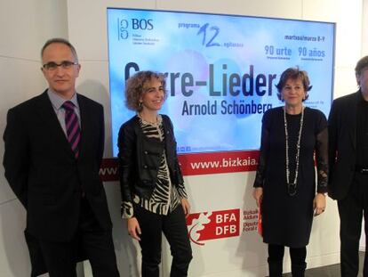 De izquierda a derecha, Aranbarri, Bengoetxea, Ariztondo y Neuhold, en la presentación del concierto de aniversario de la BOS.