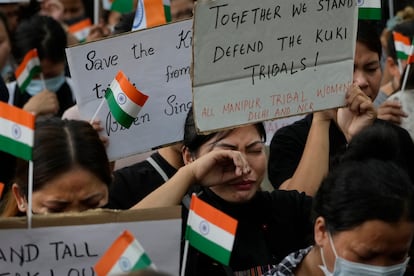 A member of the Kuki tribe cries during a sit in protest against the killing of tribals in their northeastern home state of Manipur, in New Delhi, India, May 29, 2023