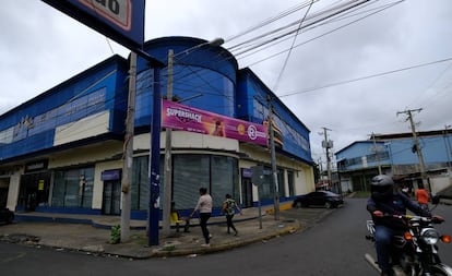 Comercios cerrados en Managua durante la huelga general convocada por la oposición y apoyada por la patronal de Nicaragua.