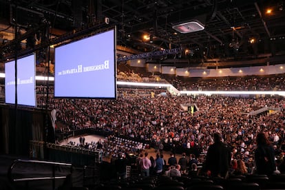 Vista general del CHI Health Center Arena, el pabellón multiusos donde se ha celerado la junta de accionistas de Berkshire Hathaway, en Omaha (Nebraska).