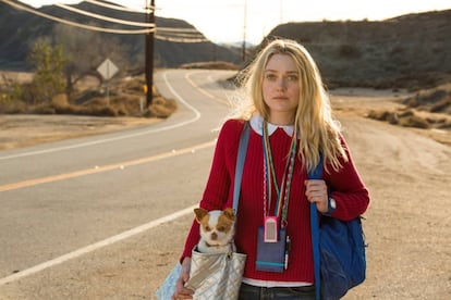 Dakota Fanning, en 'Larga vida y prosperidad'.