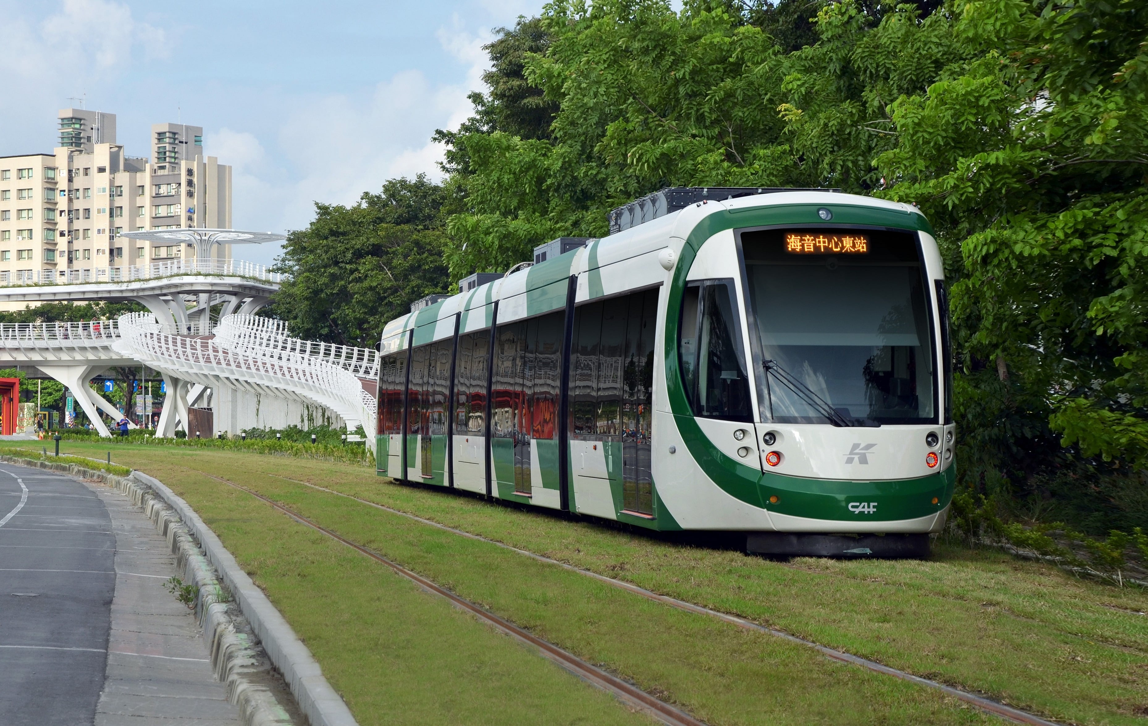 Tranvía de CAF en circulación en Taiwán.