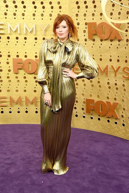 Natasha Lyonne, nominada a mejor guion de comedia y mejor actriz de comedia por Muñeca rusa, con vestido de Gucci.