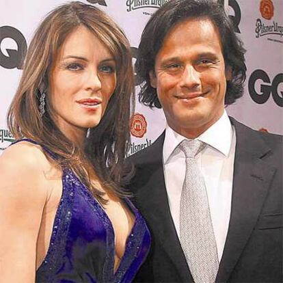 La actriz Liz Hurley y Arun Nayar, en una fiesta antes de darse el sí quiero ayer en el castillo Sudeley.